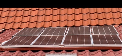 Komplet solcelleanlæg., Komplet solcelleanlæg. 
8 paneler på 100w Controller 12V 24V 36v 48v Regulat