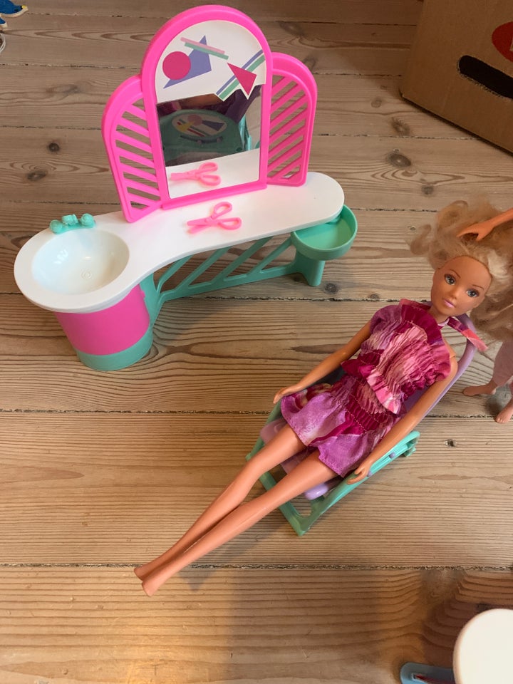 Barbie, Barbie i frisør