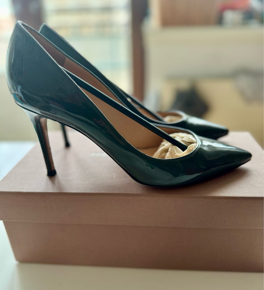 Stiletter, str. 39, Gianvito Rossi