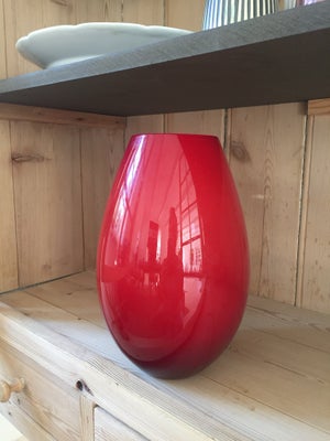 Vase, Holmegaard, Rød fin stor Cocoon Holmegaard vase. 