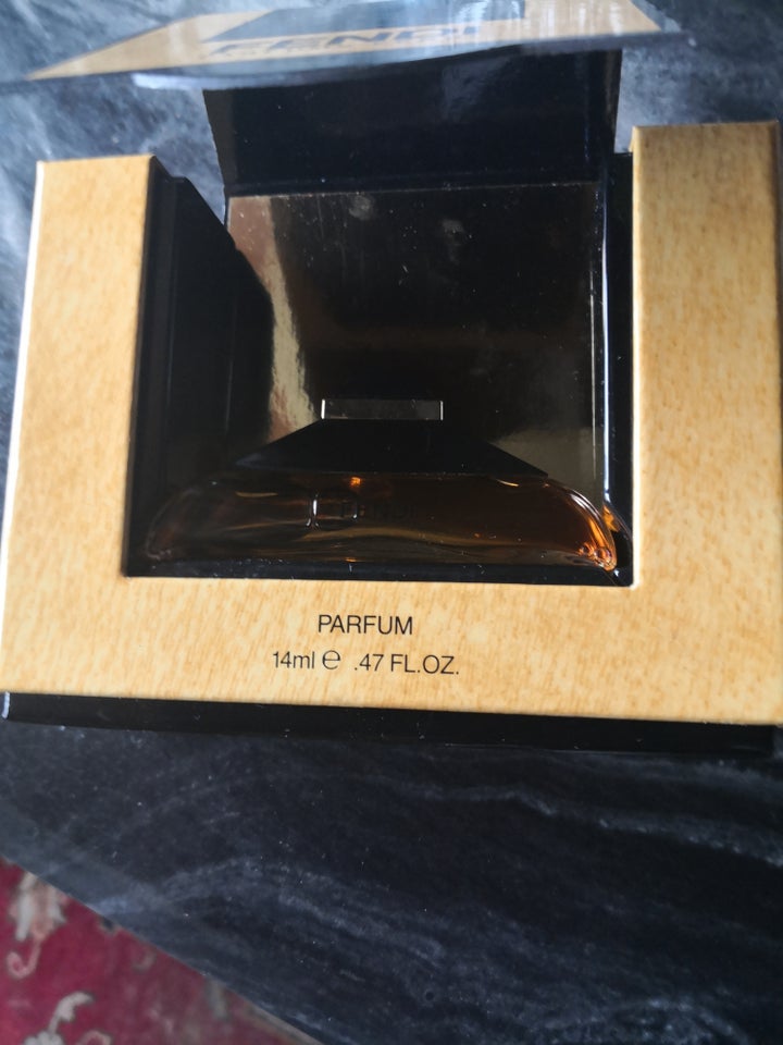 Dameparfume, Fendi