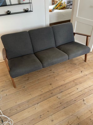 Sofa, stof, 3 pers. , Ikea, Sælger denne Ikea-sofa. Fra ikke-ryger-hjem, fremstår ikke slidt. Ca. 3 