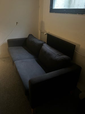Sofa, polyester, 3 pers. , Ikea, Sofa fra Ikea. Stoffet er lysnet af sol. Kan tages af puder og vask