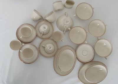 Porcelæn, Porcelæn service	, Bavaria Tirschenreuth Germany, 27 dele:

2 Sauceskål, Længde: 20 cm, Br