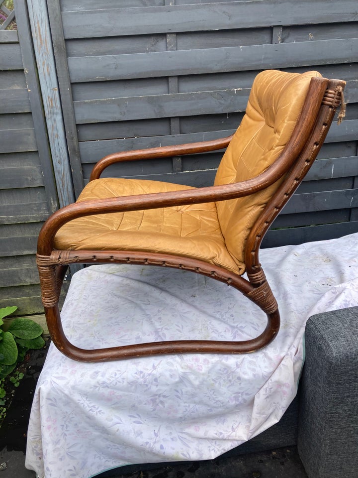 Bambus stol med cognac farve t læder fra 1960, 1960 år gl.