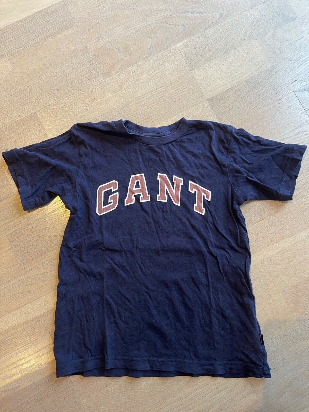 T-shirt, t-shirt, GANT – dba.dk Køb og Salg af Nyt og Brugt