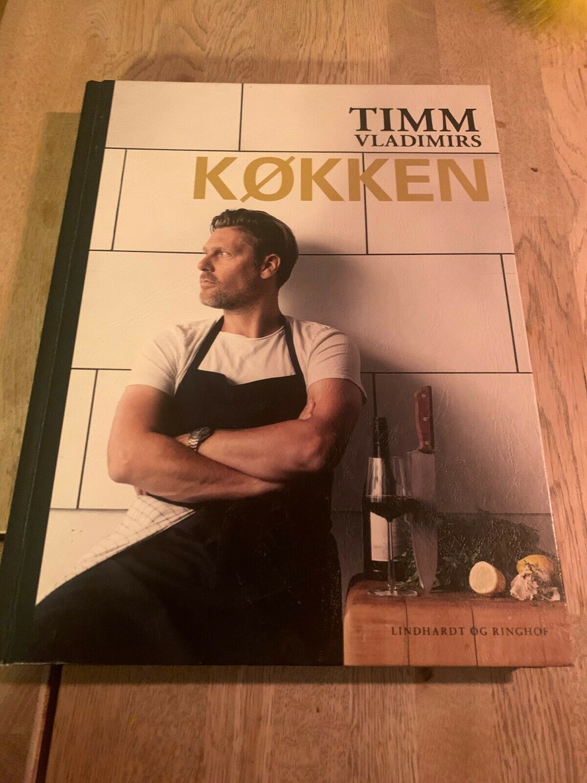 Timm Vladimirs køkken - Øvelse gør mester, Vladimir, emne: mad og vin – – Køb og Salg af Nyt og Brugt