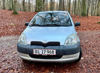 Toyota Yaris, 1,0 Luna, Benzin, 2001, km 173000, sølvmetal, ABS, airbag, 5-dørs, startspærre, servic