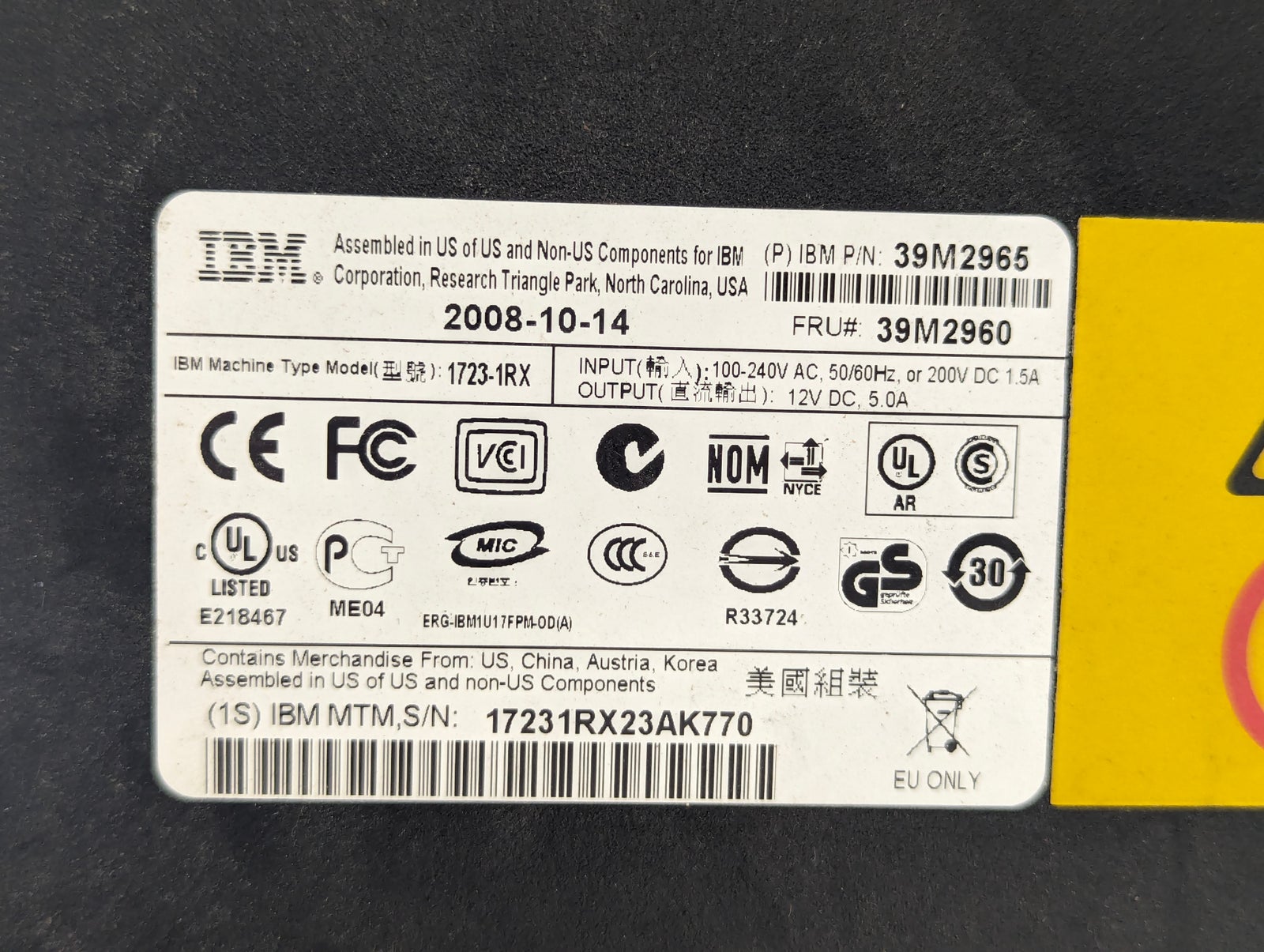 Server, IBM 1U 17-inch Flat-Panel Monitor Console Kit