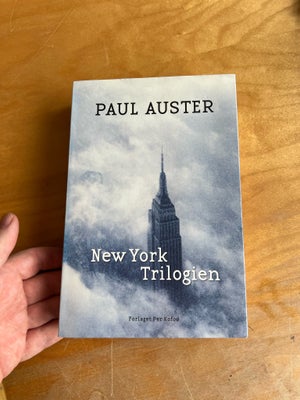 New York trilogien, Paul Auster, genre: roman, New York trilogien

"New York trilogien" består af "B