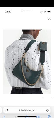 Crossbody, Prada, læder, Sælger denne smukke Prada taske 
Udgået farve 
Nypris ca 15.000kr
Næsten so