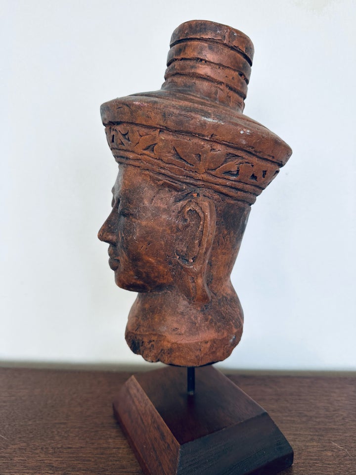 Buste, motiv: Vishnu head