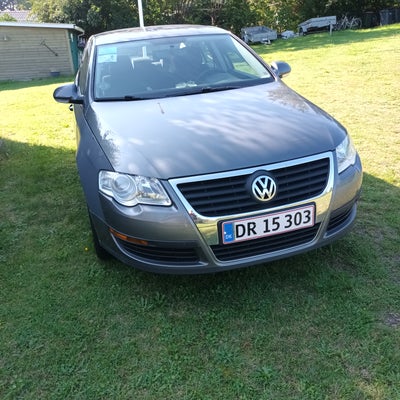 VW Passat, 2,0 FSi Comfortline DSG, Benzin, 2006, km 275000, gråmetal, aircondition, ABS, airbag, 4-