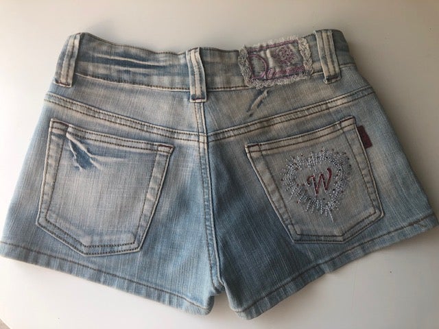 Shorts, DLF, str. 26