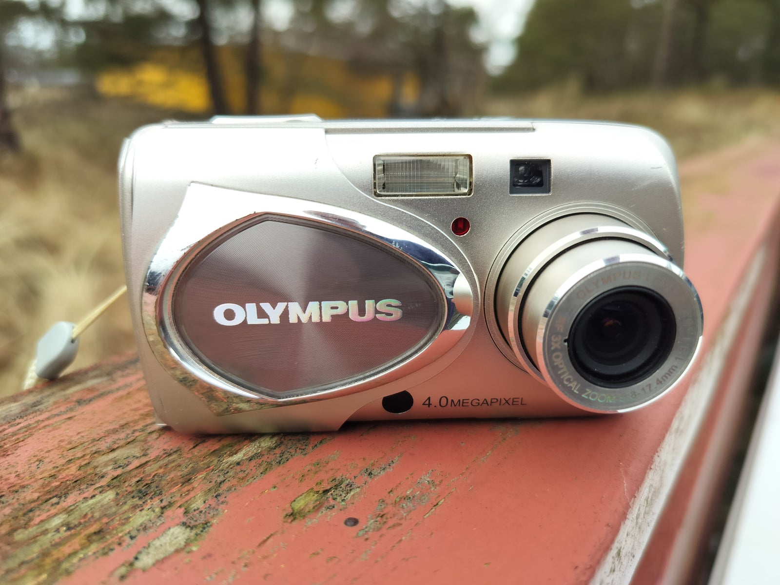 Olympus Mju-410, 4.0 megapixels, 3 x optisk zoom