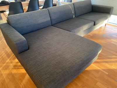 Sofa, stof, 4 pers. , ILVA, Loungesofa med chaicelon i gråmeleret stof. 
B: 295 cm, D: 60/155 cm, be