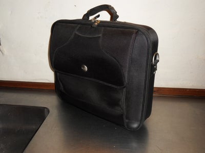 Rejsetaske, sort skind, b: 48 l: 40 h: 13, 2 Computertasker, sort med mange rum og skulderrem 48x40x