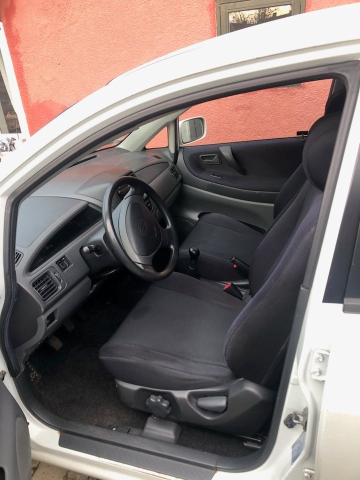 Suzuki Liana, 1,3, Benzin