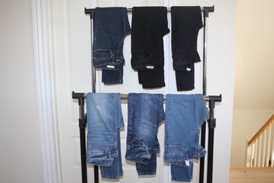 Jeans, forskellige mærker, str. 36, Str. S fra & Slim, & Slim, Molly, Aeropostal, Zara, & Denim.
20 