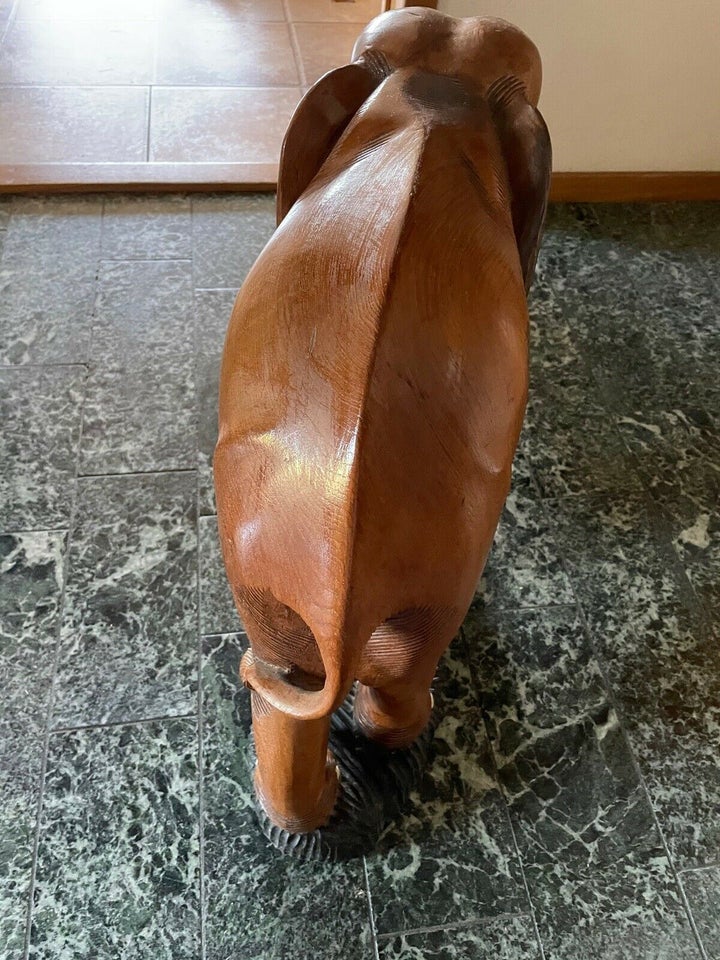 Træfigurer, Teaktræ