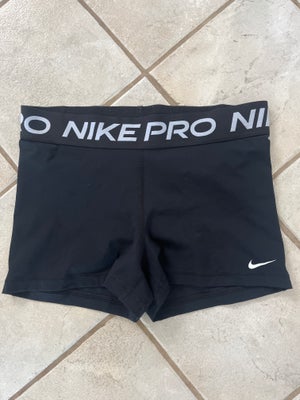 Find Nike Pro Shorts på - køb og salg af nyt og