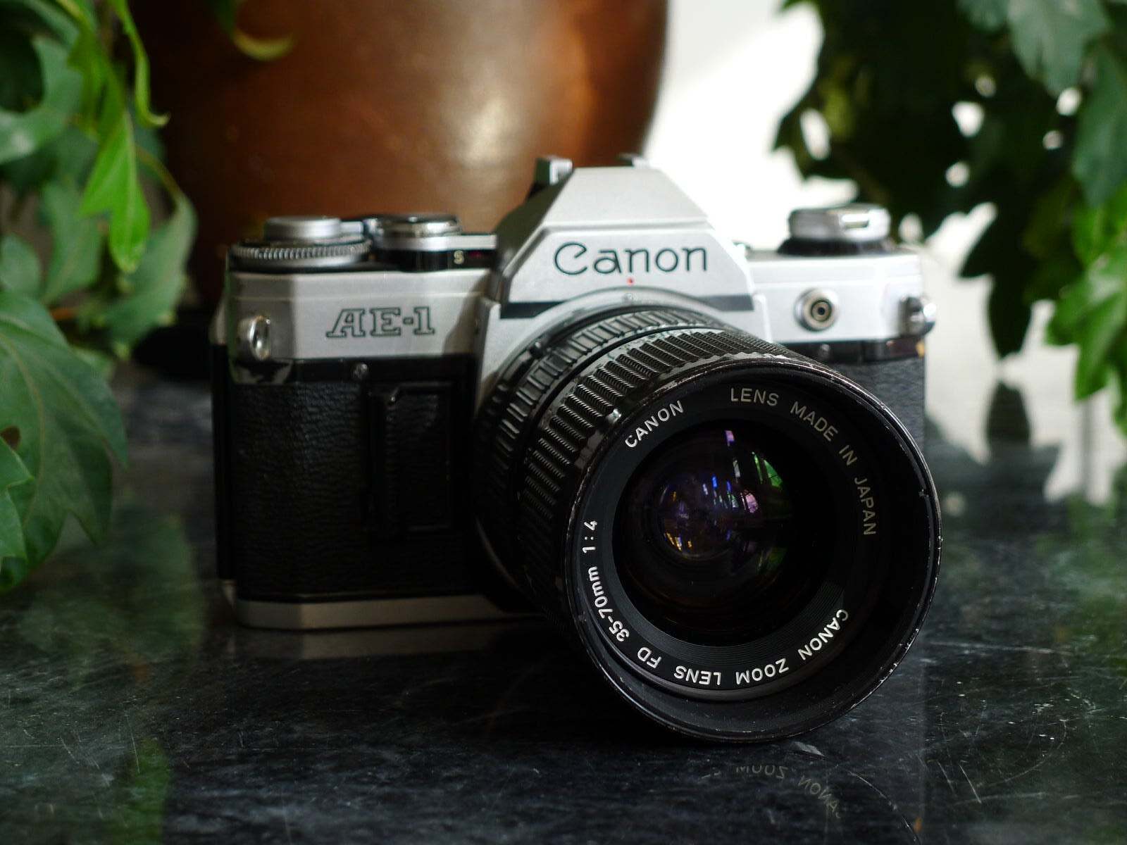 Canon, Canon AE-1, spejlrefleks