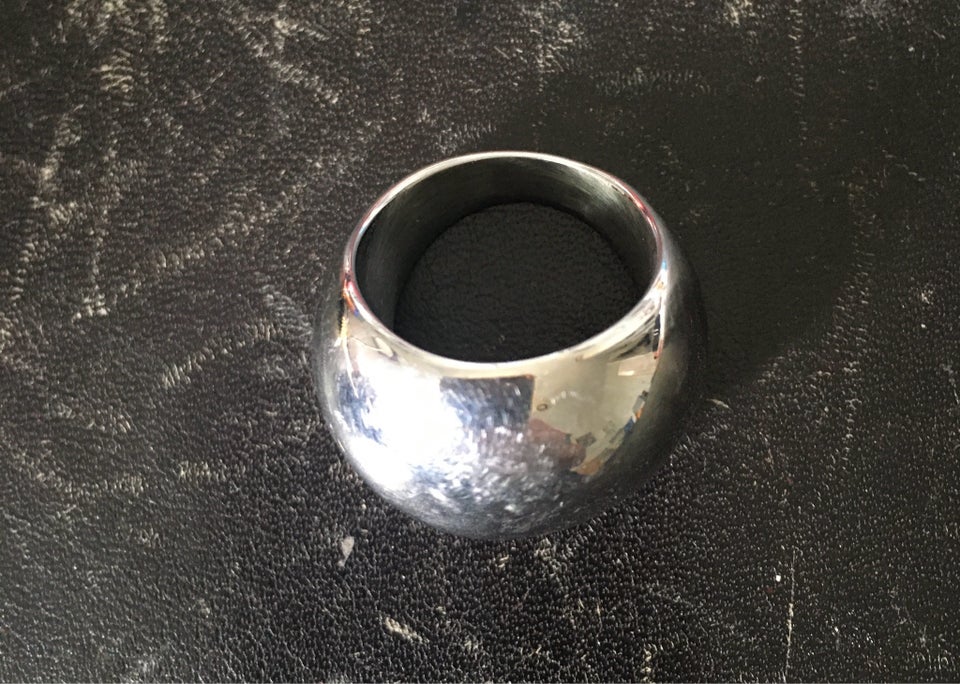 Ring, stål