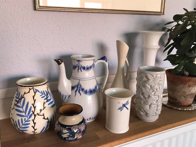 Vase, Vaser i glas, porcelæn og keramik, Priser FRA 100,-
Spørg for pris på den du er interesseret i