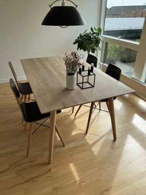 Spisebord, Egetræsfiner, Ilva, Ilva spisebord med bordplade i egetræsfinér (160x95) inkl. tillægspla
