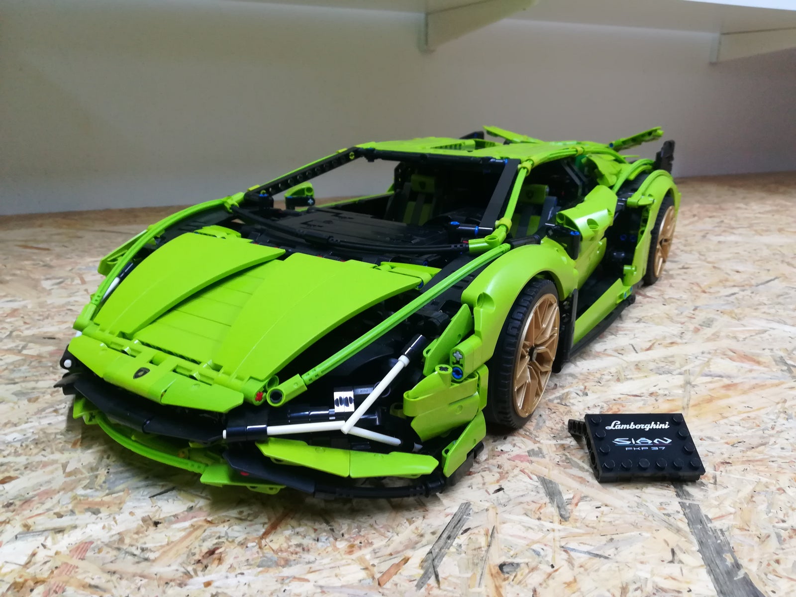 Lego lamborghini sian online pris