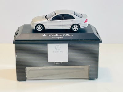 Modelbil, Minichamps Mercedes-Benz C-Class Avantgarde, skala 1:43, Minichamps: Mercedes-Benz C-Class