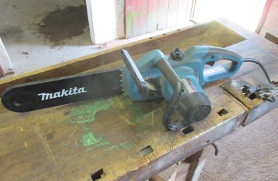 Motorsav, Makita 1,8 kW 230V, Sælger min 2 år gamle Makita UC3541A elektriske kædesav. Den skal have