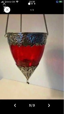 Vase, Vintage transparent gl glasvase med metalophæng, Gl. Glasvase m metal og kædeophæng.  Retro
Re