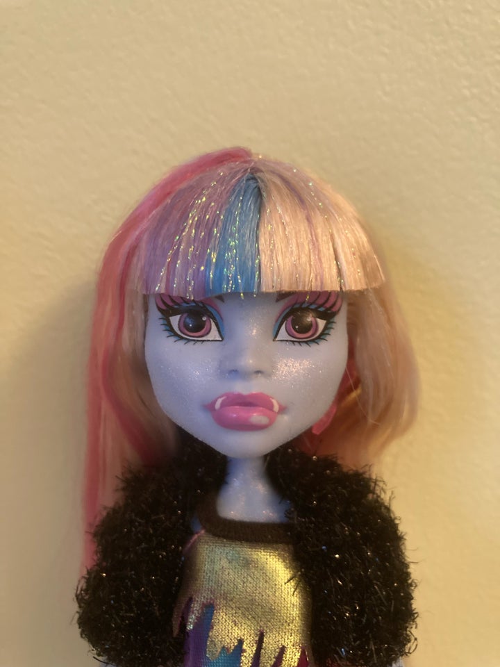 Barbie, Monster High Picture Day Abbey Bominable