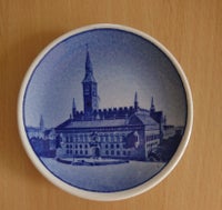 2 små platter / plaquetter, Royal Copenhagen Denmark
