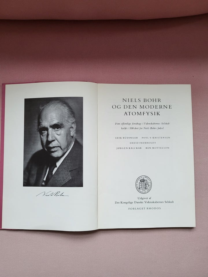 Niels Bohr og den moderne atomfysik, David favrholdt m.fl.,
