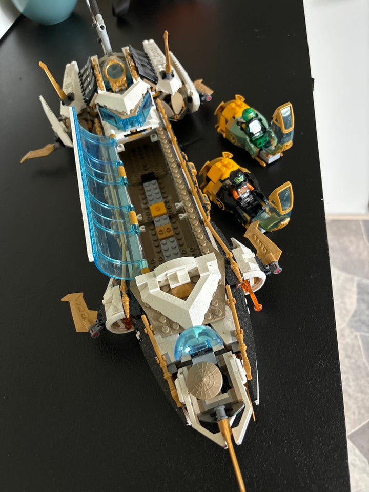 Lego Ninjago, Skæbne ubåd