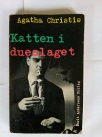 Katten i Dueslaget, Agatha Christie, genre: krimi og