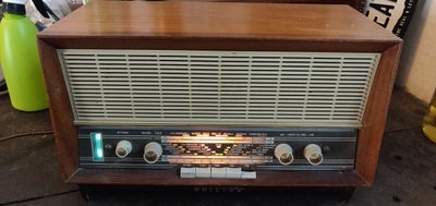 Rørradio, Philips, B3S 22 AD, Rimelig, Lille fin og vellydende rørradio.  
Kan afhentes i Gråsten.