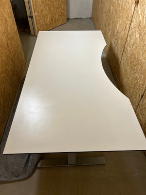 Skrivebord, Linak, b: 200 d: 100, Solidt og velfungerende hæve-sænkebord med LINAK aktuatorer. Hvid 