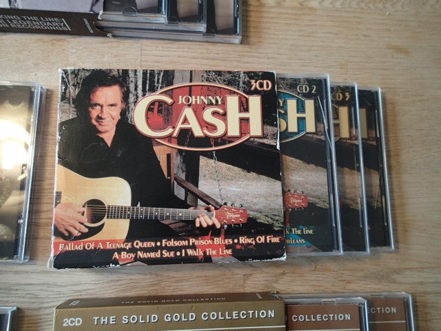 5 boxe med Johnny Cash: I alt 13 cd'er med Cash, country