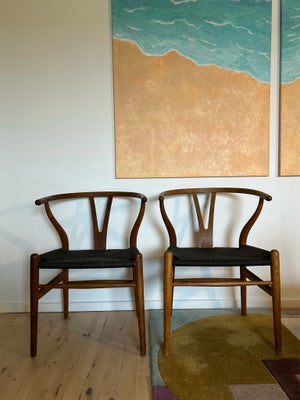 Hans J. Wegner, stol, Y-stole, 2 styks. Y-stole. Velholdt arvestykke med begrænset brugsspor. 

Neto