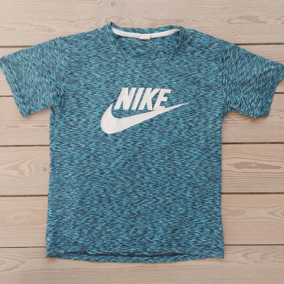 T-shirt, T shirt, Nike