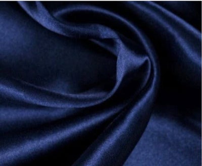 Stof, 4 m polyester satin-for, bredde: 140 cm
farve: mørk blå
Helt nyt.
