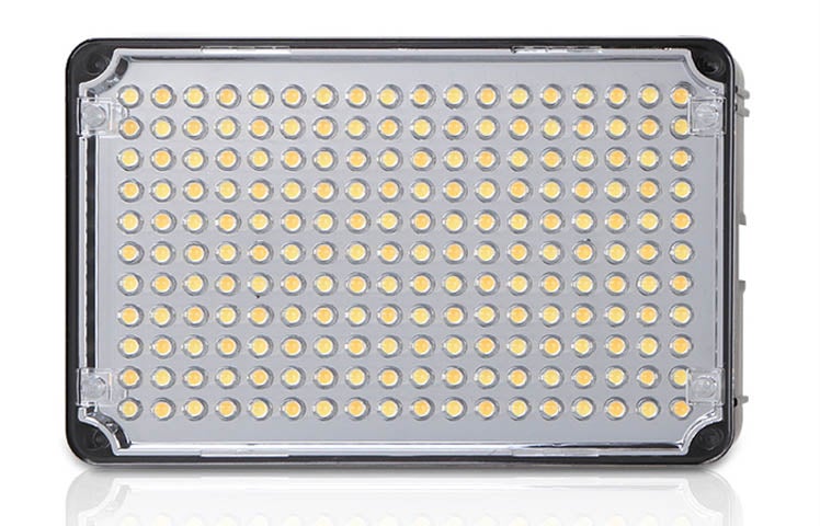 LED Lys med 198 LEDer, CRI 95+, Perfekt