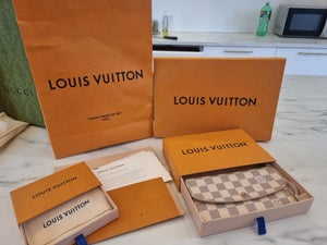 Næppe til eget forbrug: 12 Louis Vuitton-tasker og fem Playstation 5  snuppet