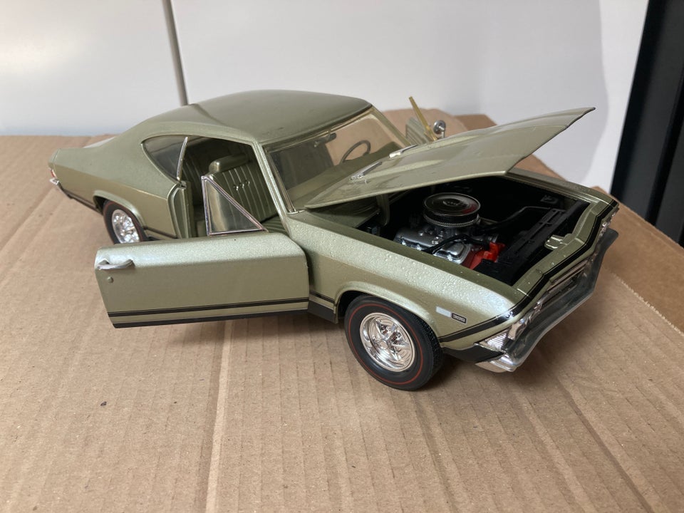 Modelbil, Chevelle SS 1/18, skala 1:18