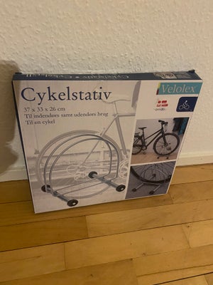 Cykelstativ,  Cykelstativ til indedørs samt udendørs,  Cykelstativ til indedørs samt udendørs. 37 X 