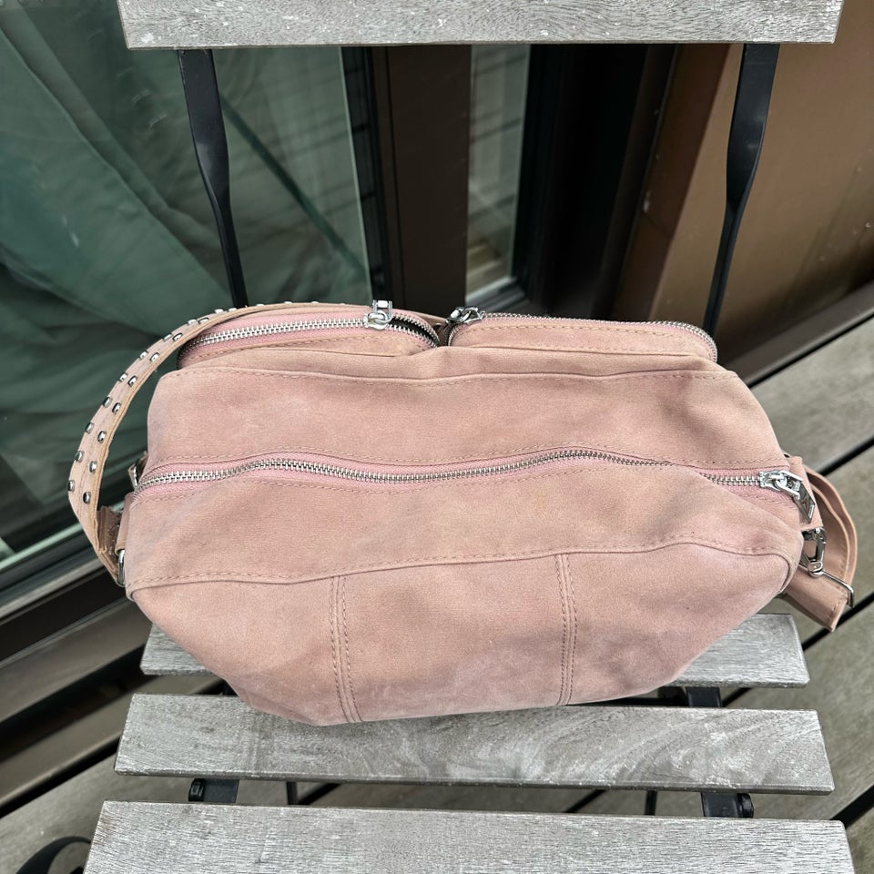 Crossbody, andet mærke, andet materiale