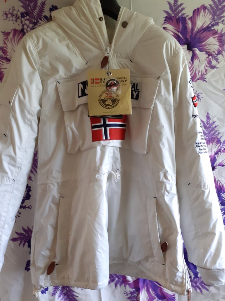 Jakke, str. 36, Geographical Norway